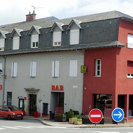 Logis Hotel Restaurant Des Voyageurs Pont-de-Salars Екстериор снимка