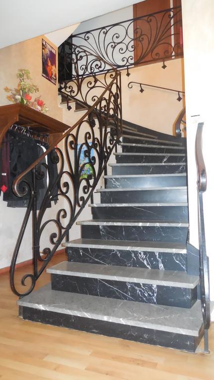 Logis Hotel Restaurant Des Voyageurs Pont-de-Salars Екстериор снимка