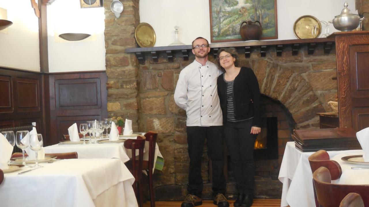 Logis Hotel Restaurant Des Voyageurs Pont-de-Salars Екстериор снимка